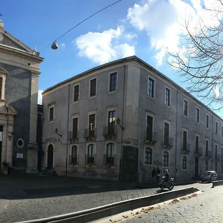 Dimora Del Papa Apartment Катания Екстериор снимка