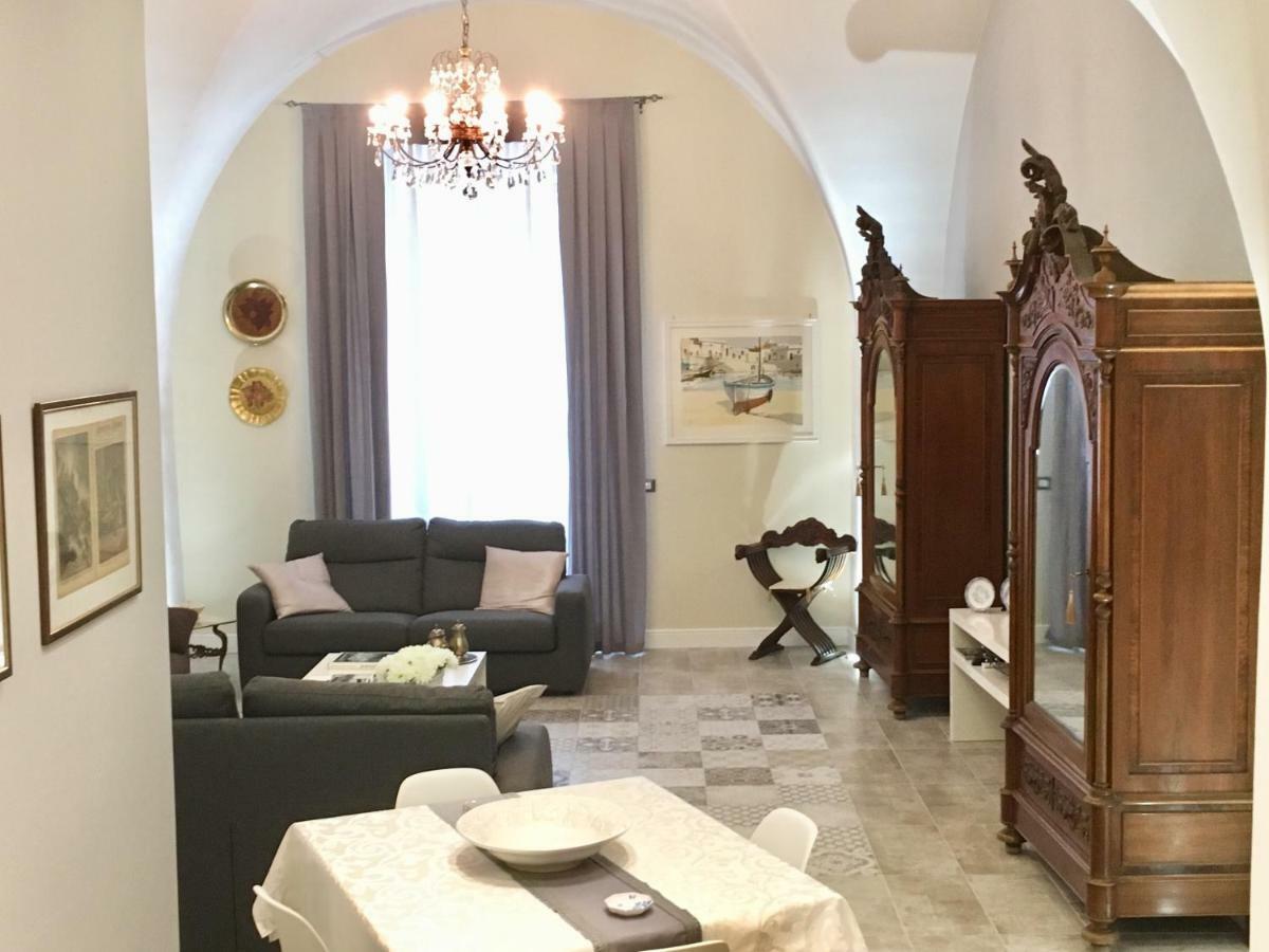 Dimora Del Papa Apartment Катания Екстериор снимка