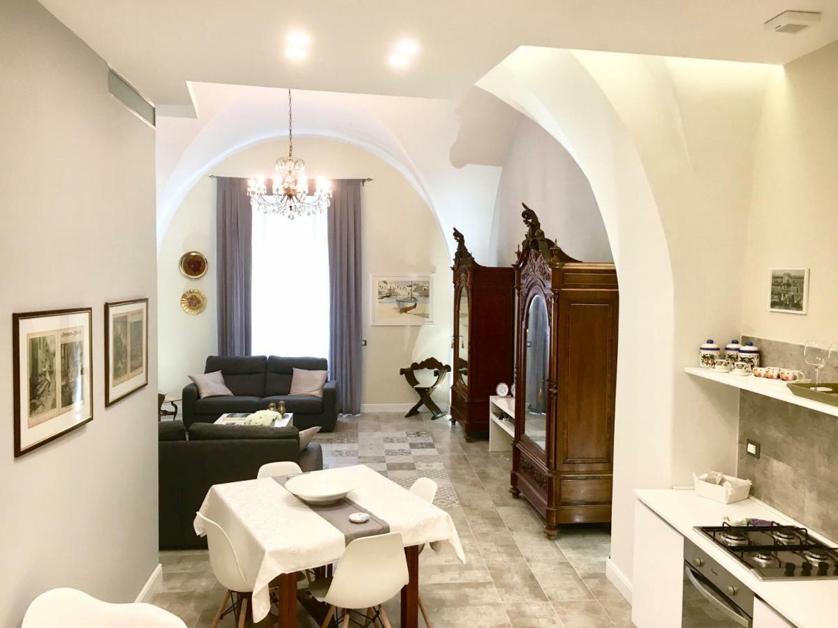 Dimora Del Papa Apartment Катания Екстериор снимка