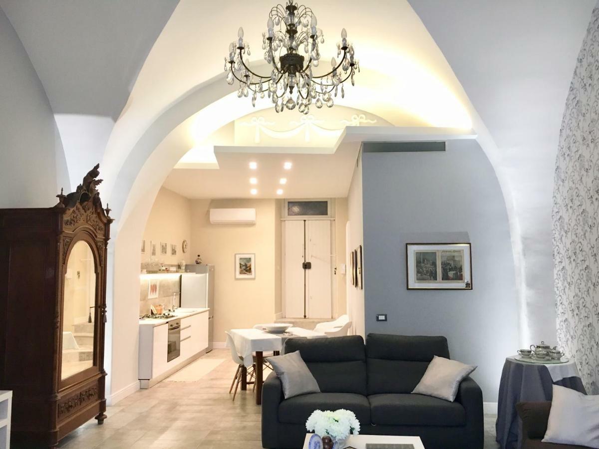 Dimora Del Papa Apartment Катания Екстериор снимка