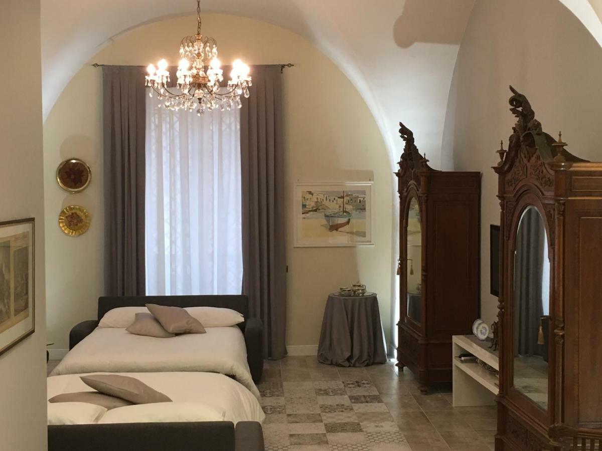 Dimora Del Papa Apartment Катания Екстериор снимка
